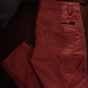 Diesel DARRON jeans burnt orange.